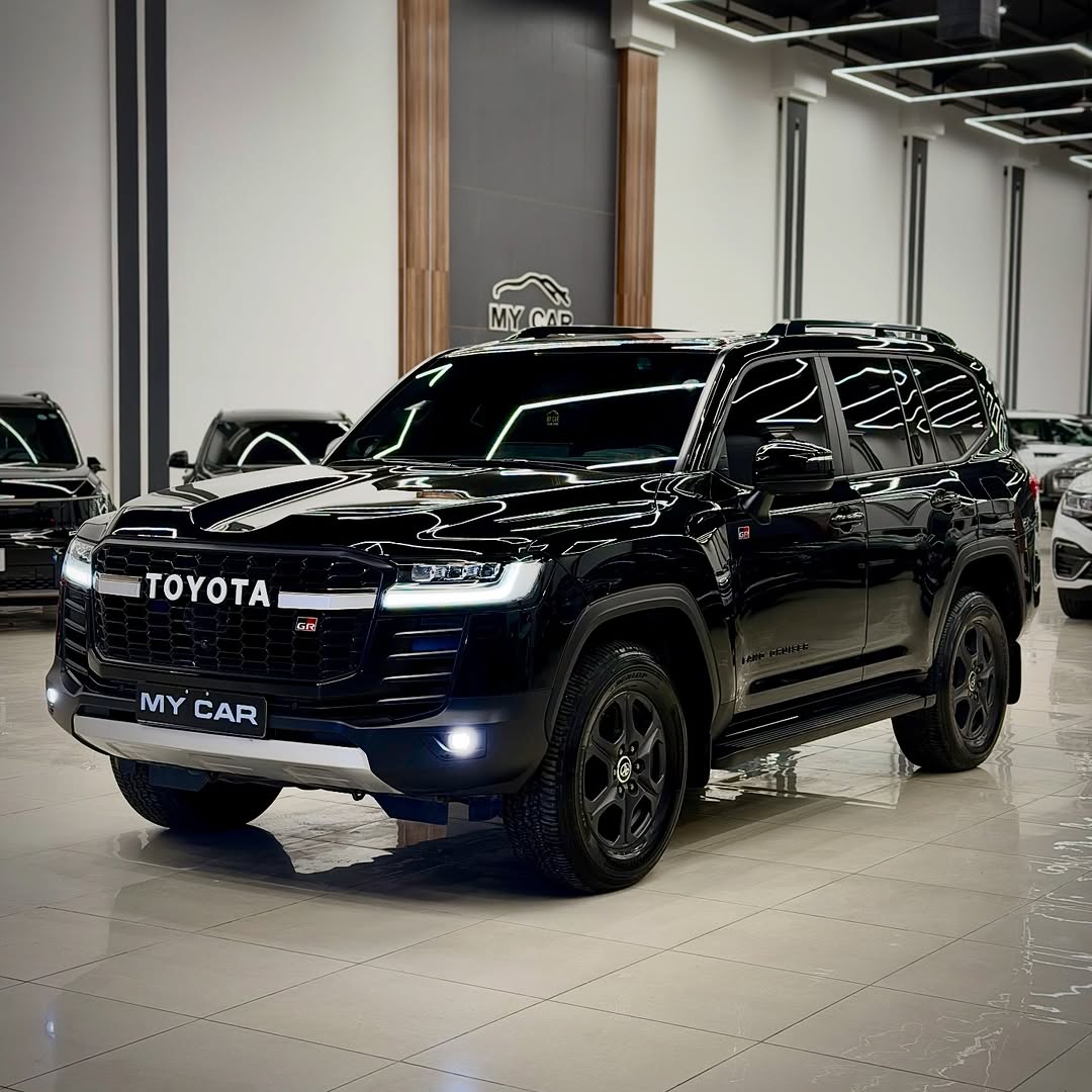 Toyota Land Cruiser at My Car showroom